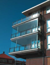 k2028629_319_412_601